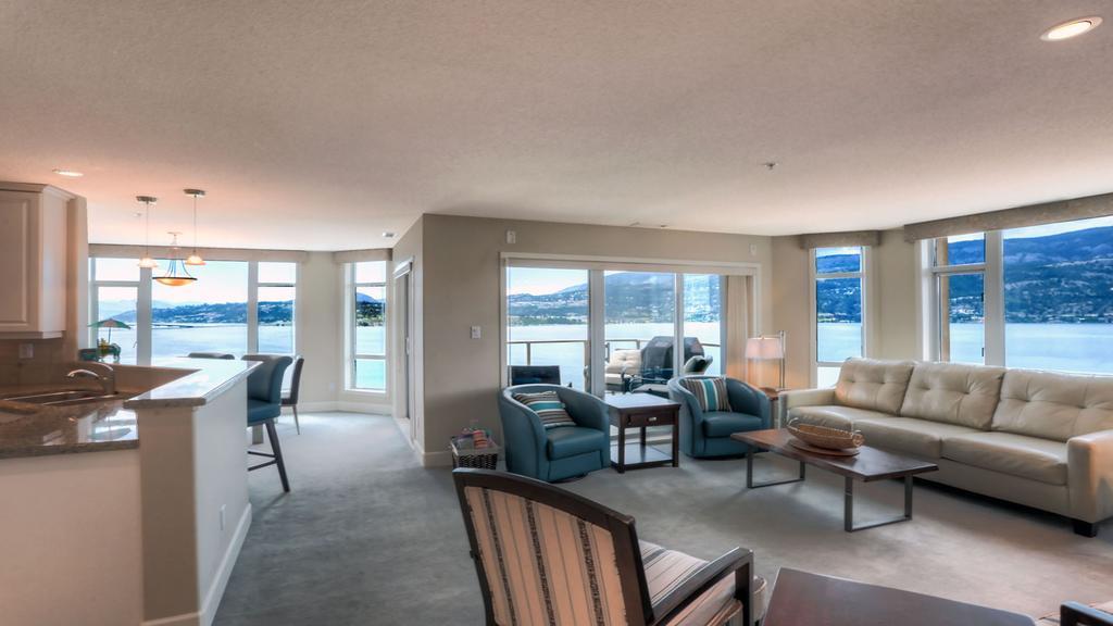 Sunset Waterfront Resort By Kelownacondorentals Eksteriør billede