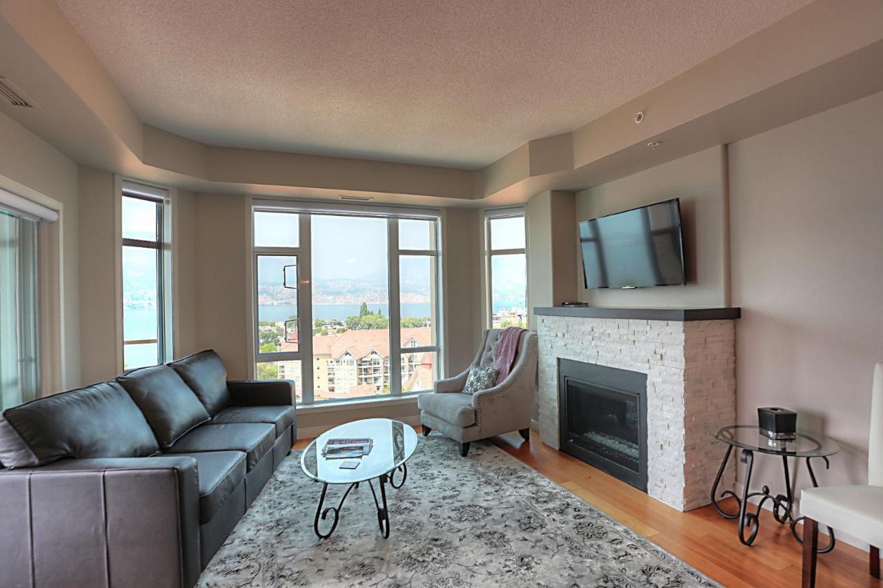 Sunset Waterfront Resort By Kelownacondorentals Eksteriør billede